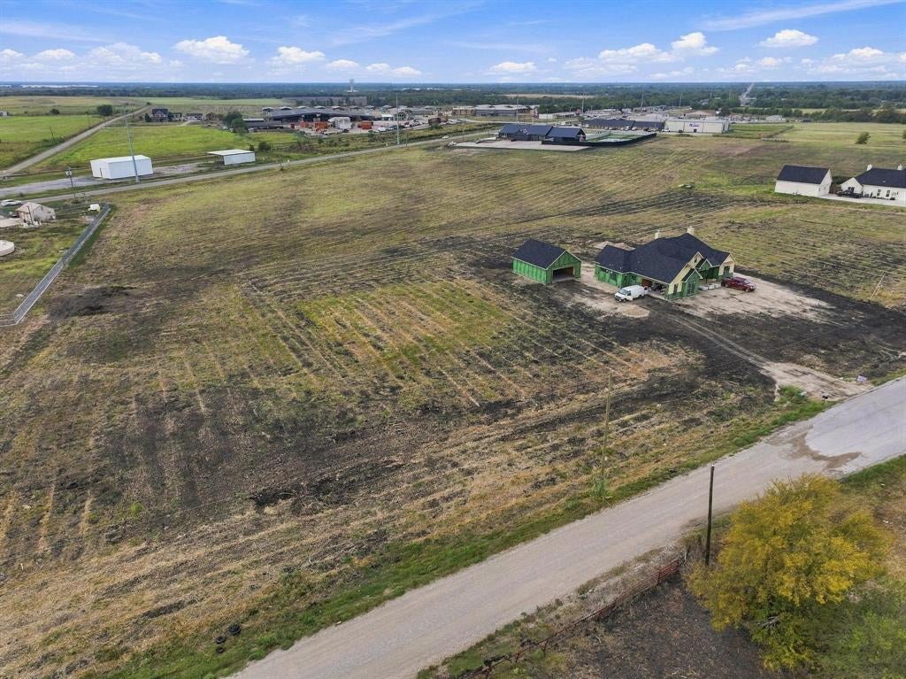 1903 County Road 2162