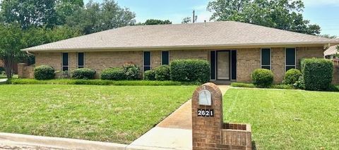 2621 Picadilly Lane Denton TX 76209