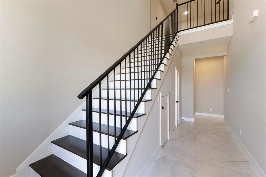 2390 Usman Drive