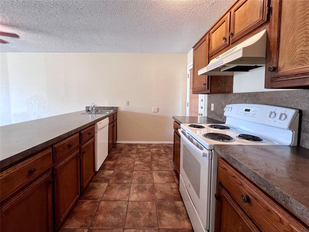 Hampton Square Heights - Residential Lease