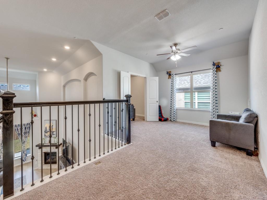 Lakewood Hills East Add - Residential Lease