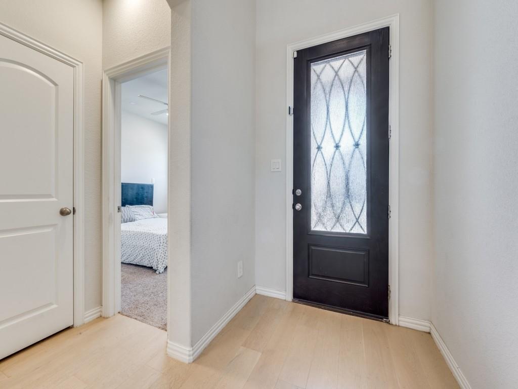 Lakewood Hills East Add - Residential Lease