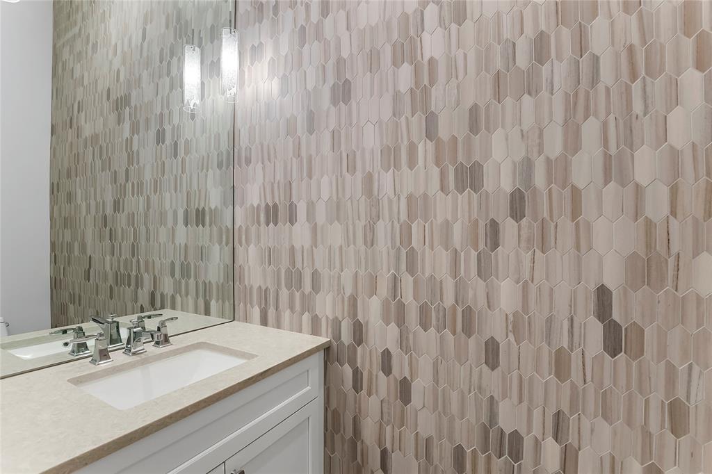 Lexington State Thomas - Residential