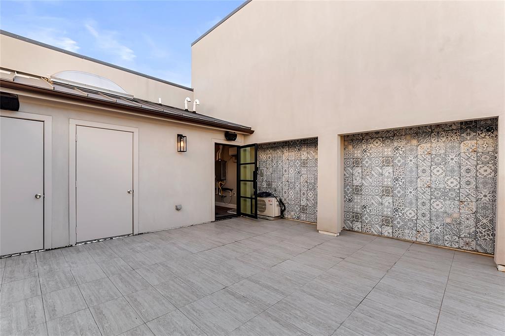 Lexington State Thomas - Residential