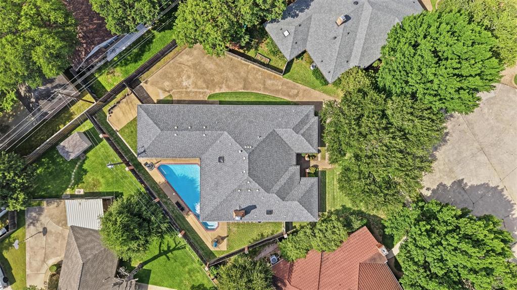 1404 Homestead Court