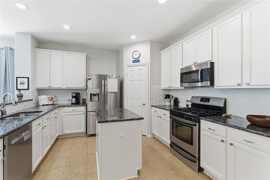 Oaks At North Lakeview Ph 1 - Residential