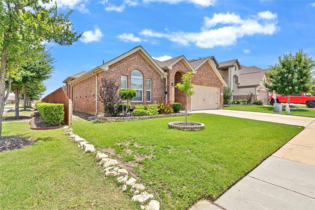 7244 Montosa Trail