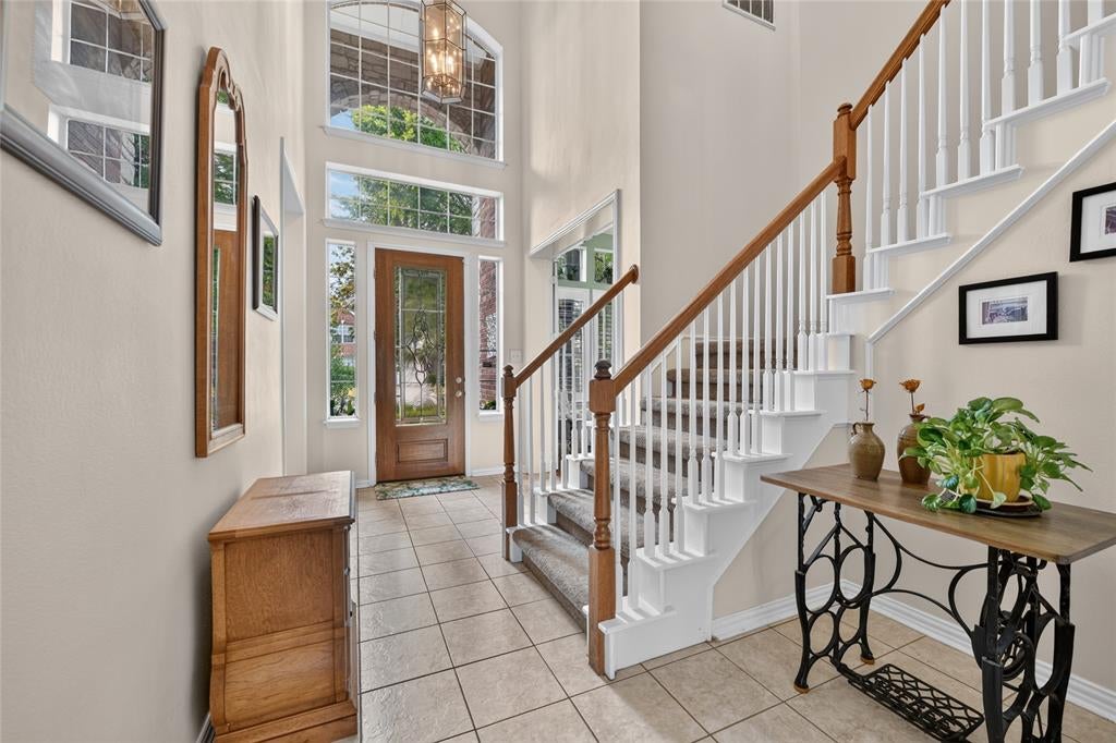 4816 Bellflower Way