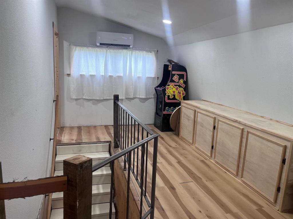 MCCOWN - Residential