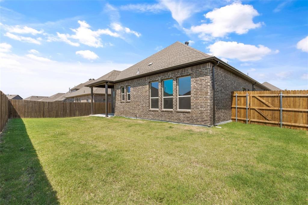 Sheppards Place Ph 1 - Residential Lease