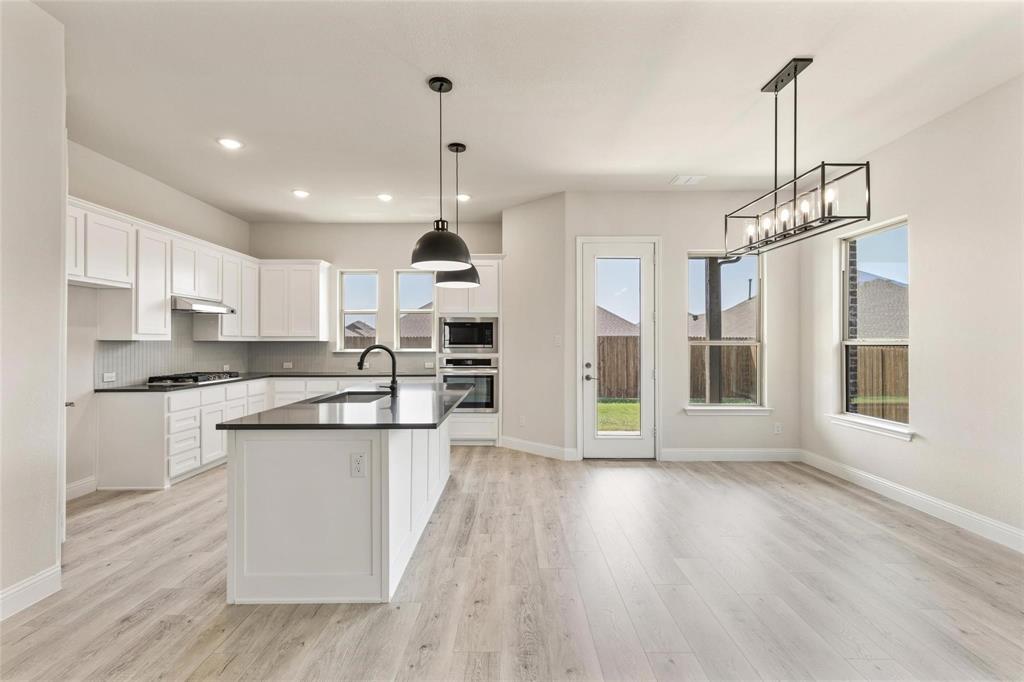 Sheppards Place Ph 1 - Residential Lease