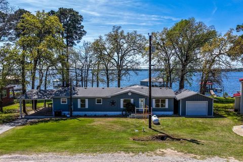 Photo of 23351 Wateridge Loop, Flint, TX 75762 (MLS # 21210913)