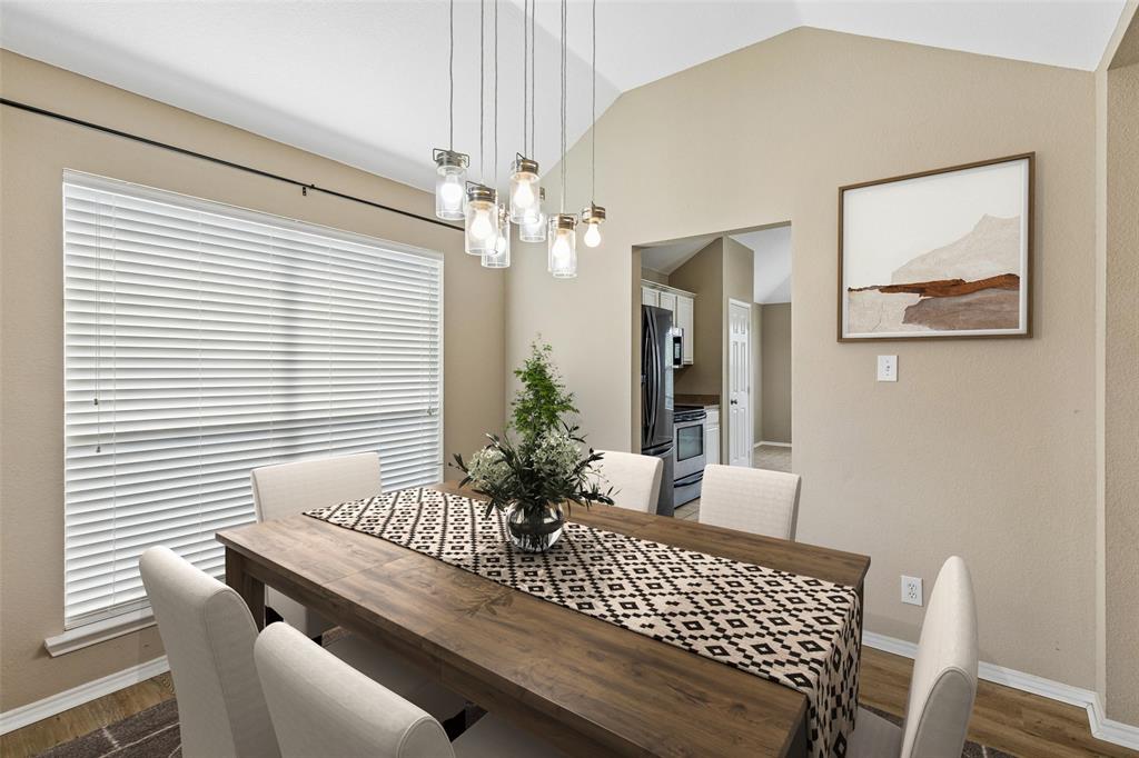 3202 Creekside Drive