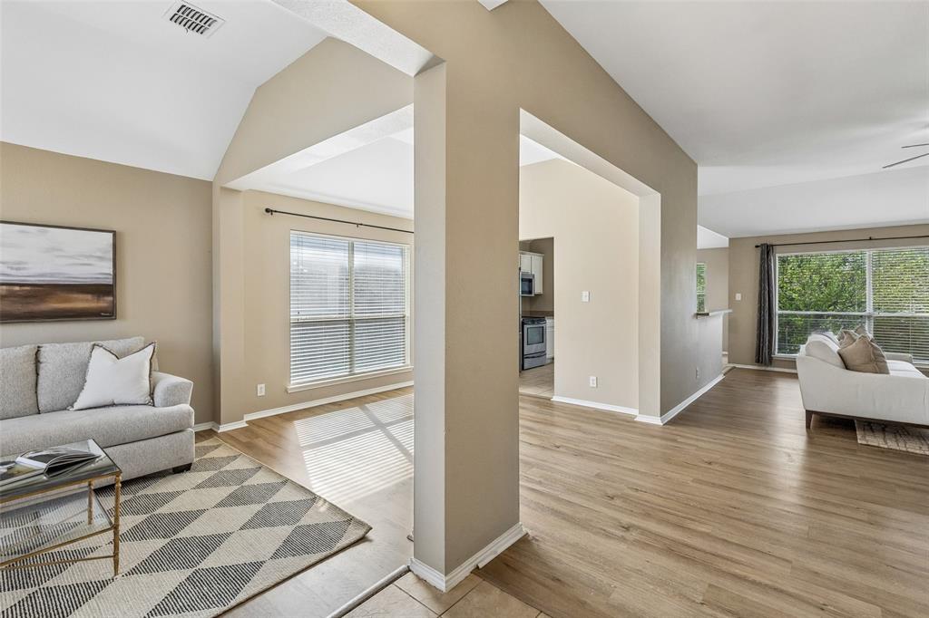 3202 Creekside Drive