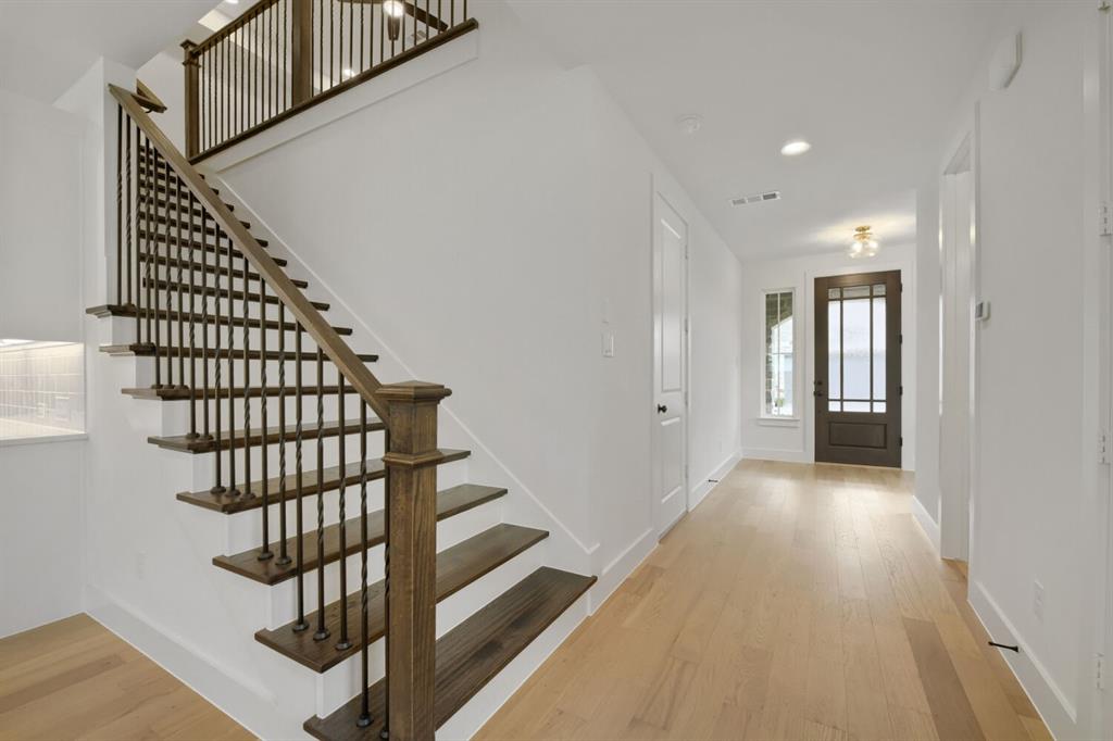 3237 Vaquero Lane