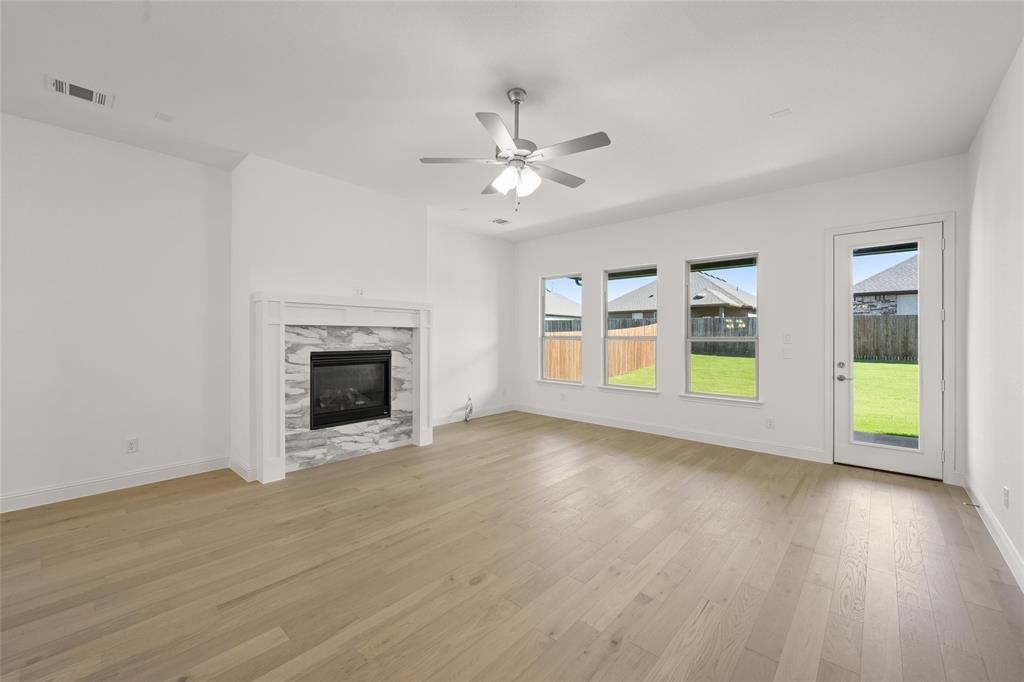 Sheppard's Place - Residential