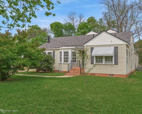 Photo of 266 Carrollton Avenue, Shreveport, LA 71105 (MLS # 21257382)