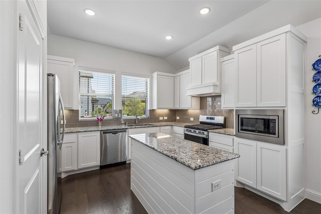 4552 Meadow Sage Street