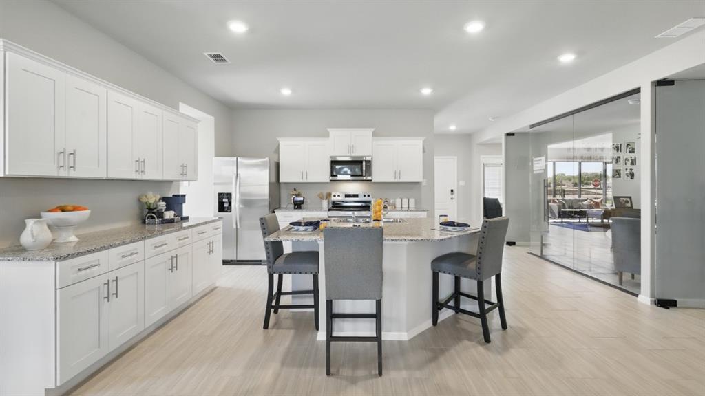 449 KAUFMAN Drive