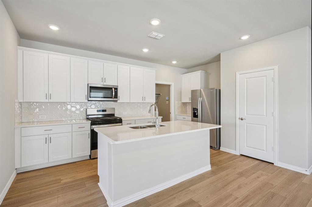 703 Leavenworth Drive