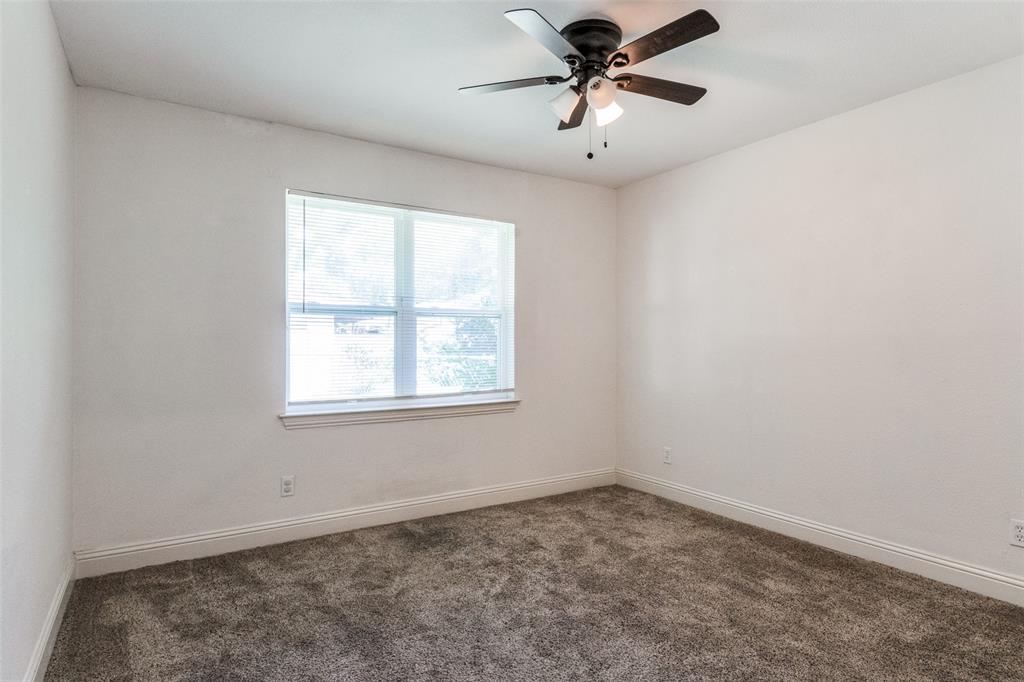 Casa Linda Lawn - Residential Lease