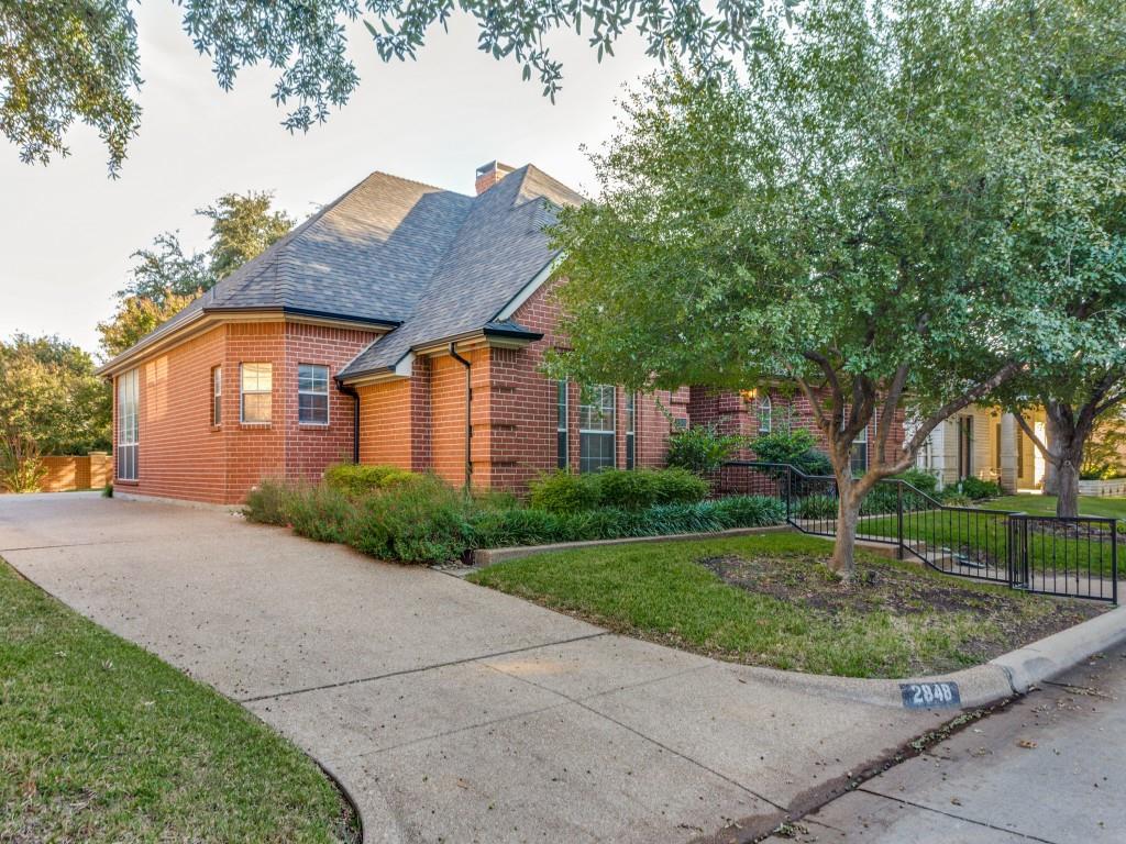 2848 Oakbriar Trail