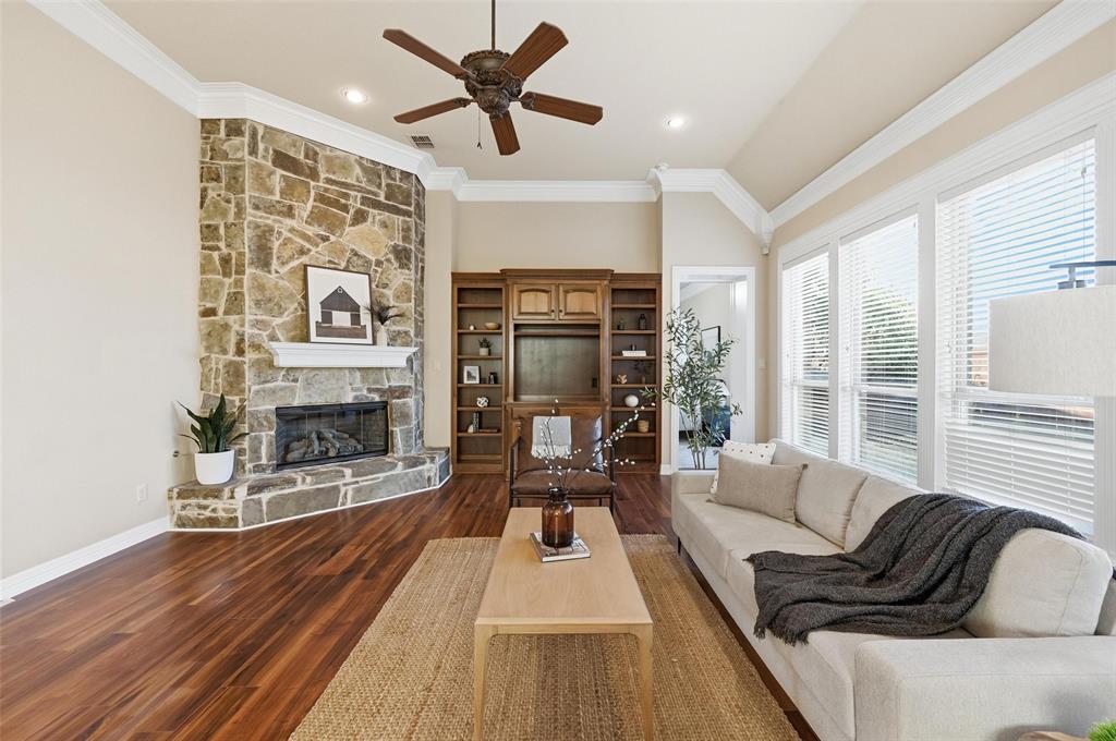 Village At Regents Park The - Residential