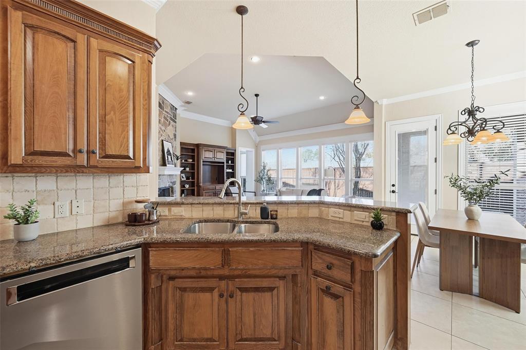 Village At Regents Park The - Residential