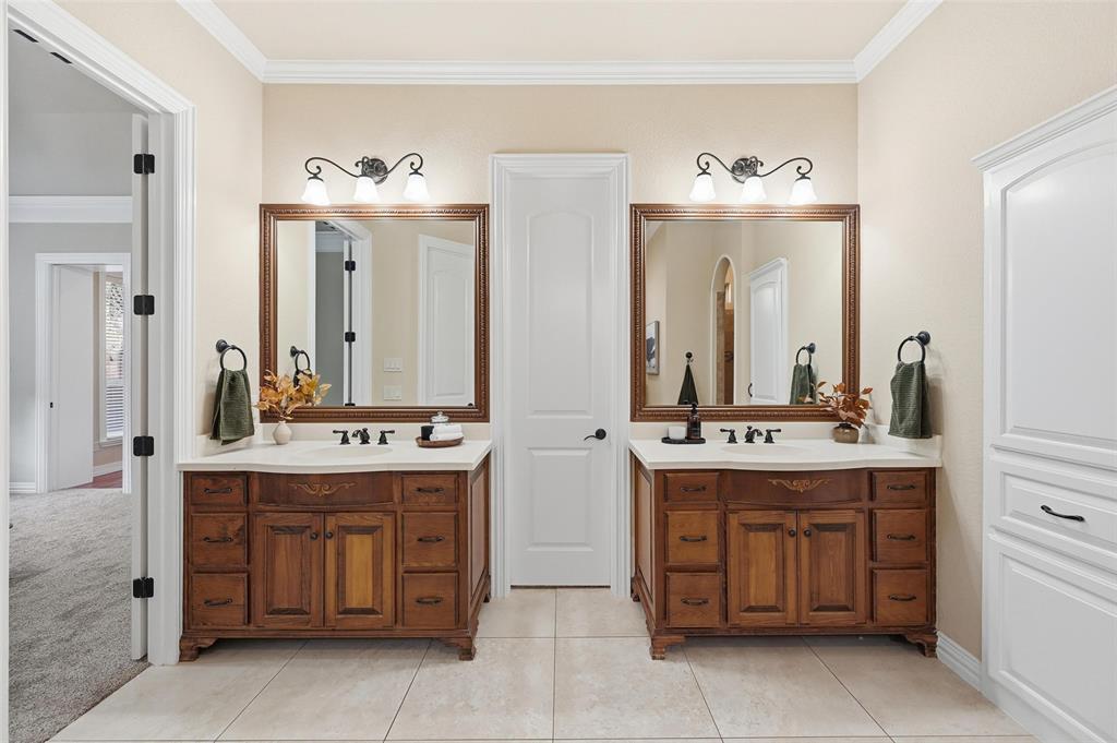 Village At Regents Park The - Residential