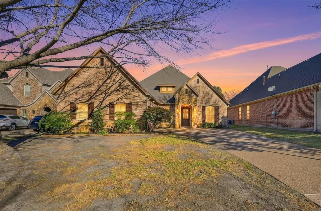 Village At Regents Park The - Residential