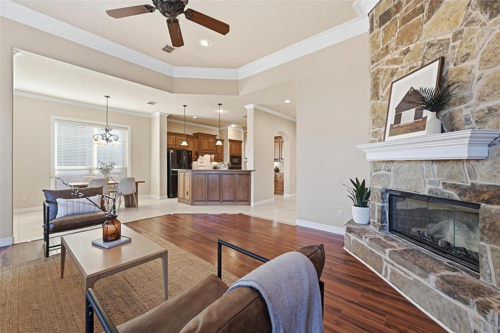 Village At Regents Park The - Residential