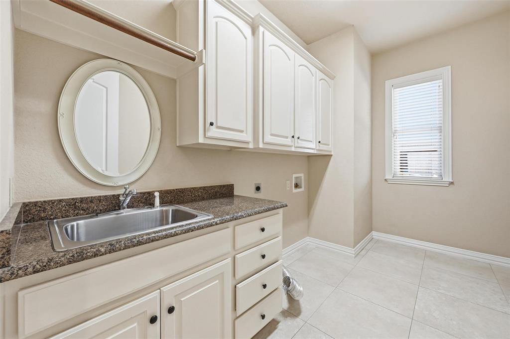 Village At Regents Park The - Residential