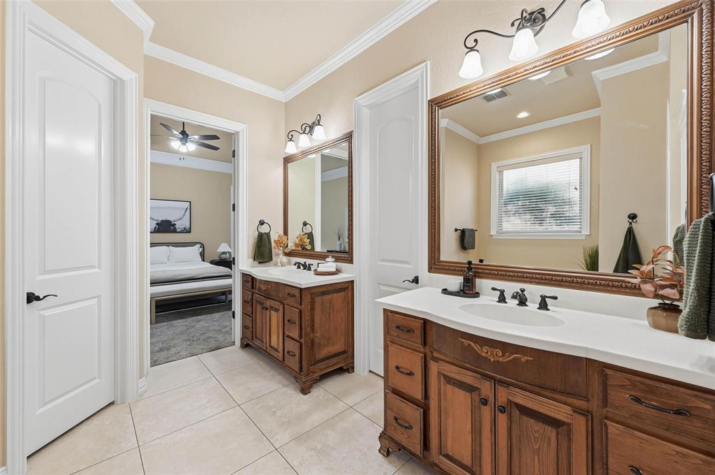 Village At Regents Park The - Residential