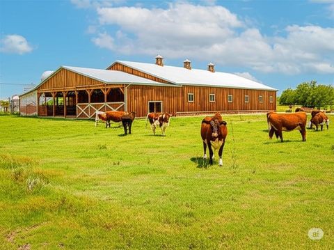 2620 County Road 920 Crowley TX 76036