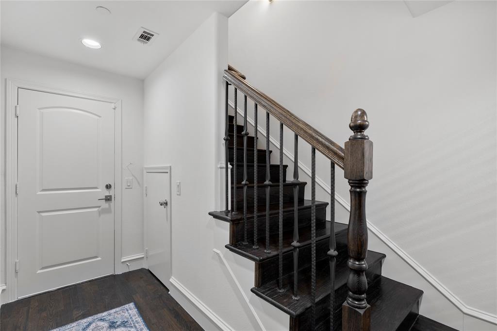 3439 McFarlin Boulevard 6