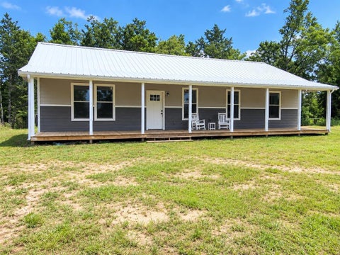 Photo of 113 N County Road 681 Road, Teague, TX 75840 (MLS # 21401823)