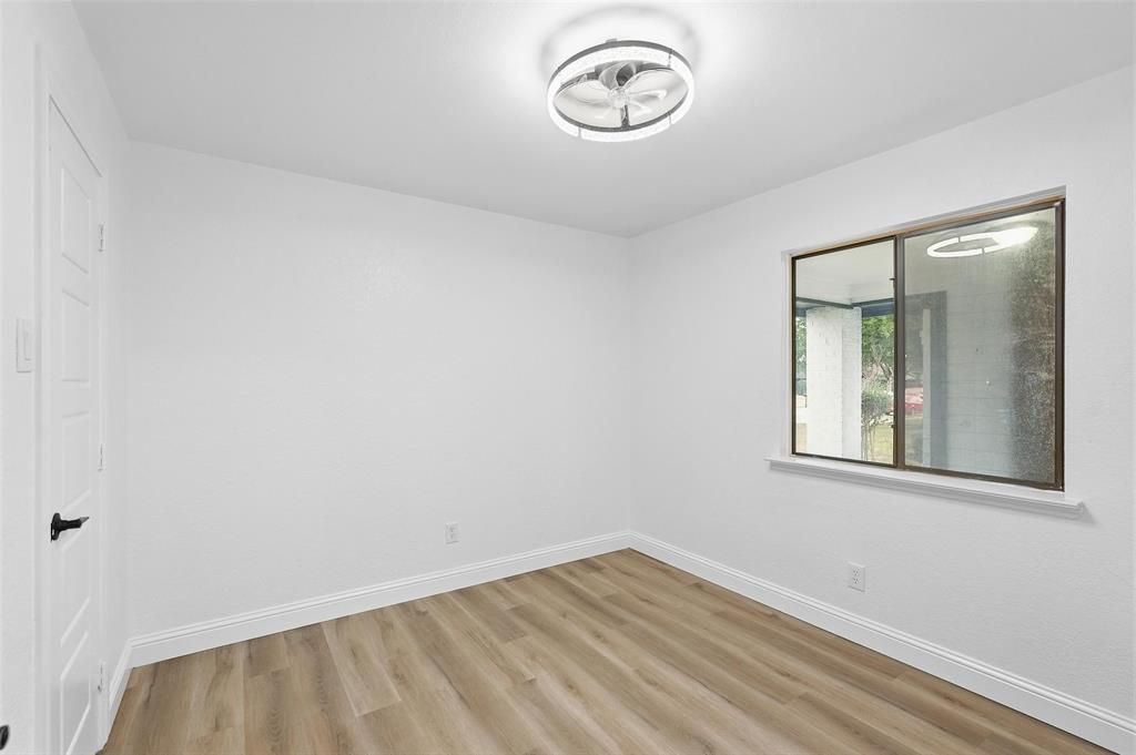 Photo of 500 Quail Hollow Drive, Mesquite, TX 75150 (MLS # 21150774)