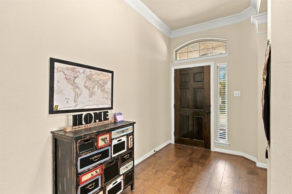506 Longfellow Lane