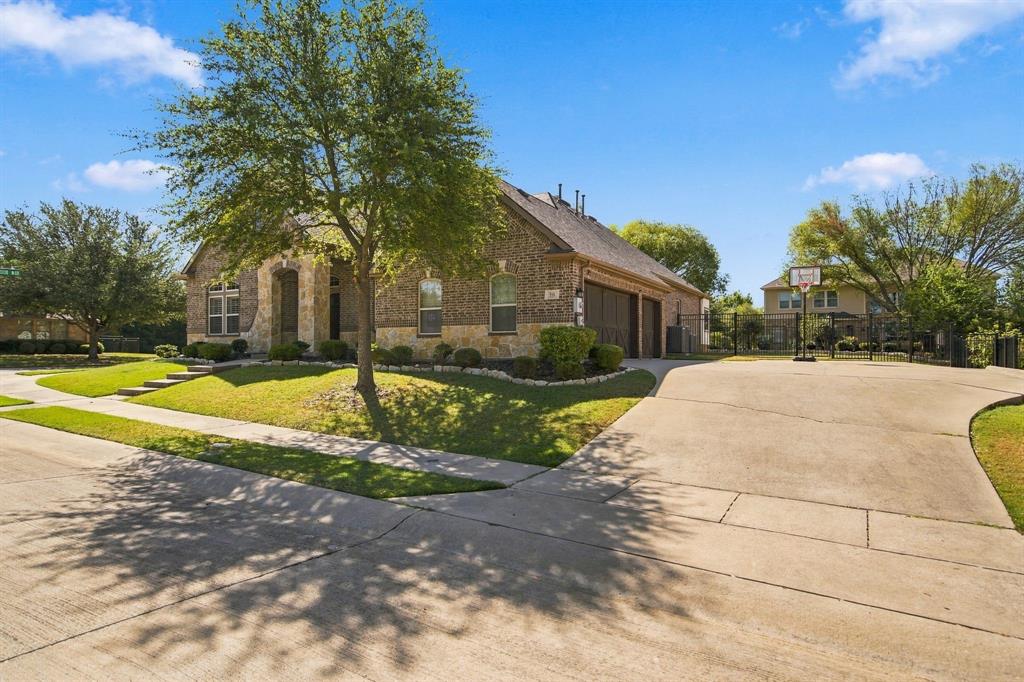 506 Longfellow Lane