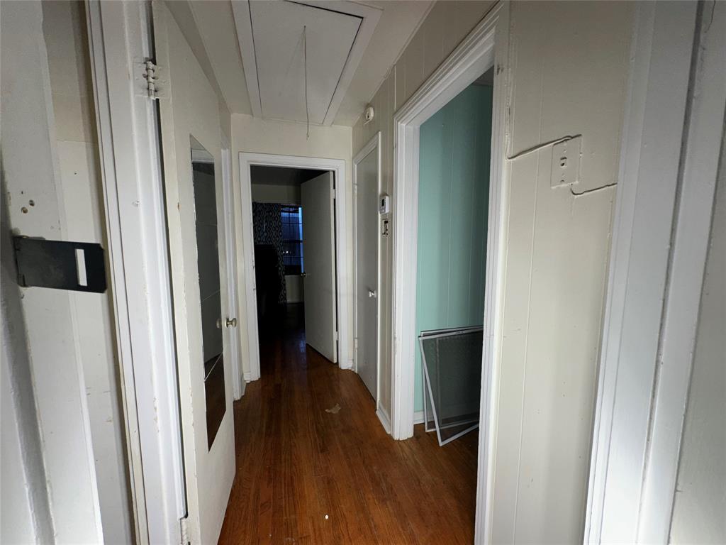 Vought Manor 01 - Residential