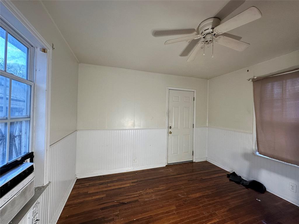 Vought Manor 01 - Residential