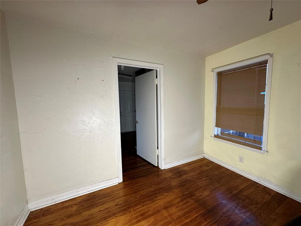 Vought Manor 01 - Residential