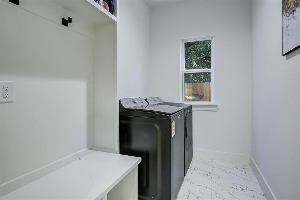 Canyon Creek III - Residential