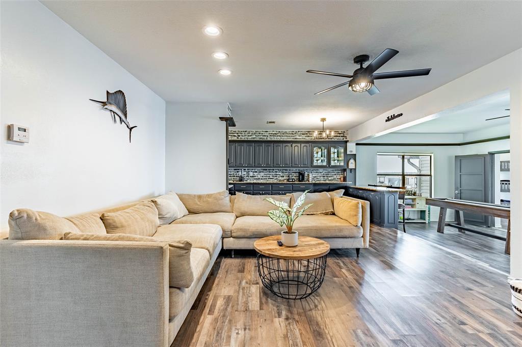 Country Club Shores 2 - Residential