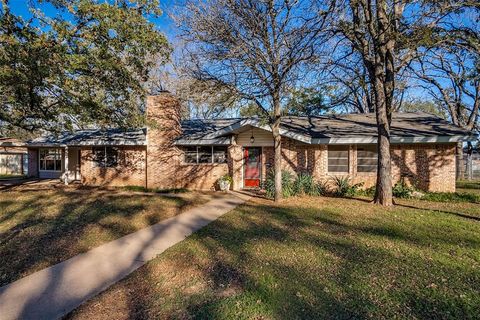 504 Austin Drive Mineral Wells TX 76067