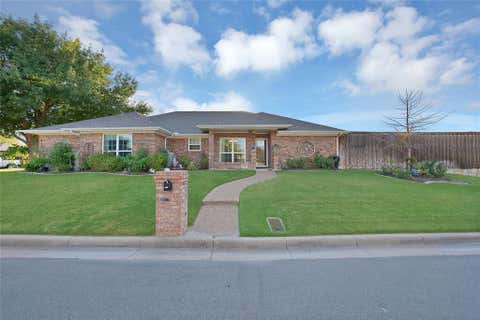 Photo of 3840 Devonaire Drive, Fort Worth, TX 76008 (MLS # 21368970)