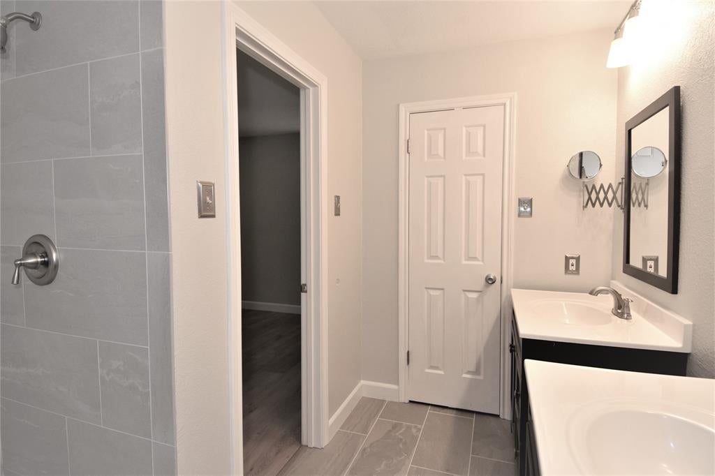 16301 ledgemont Lane 176