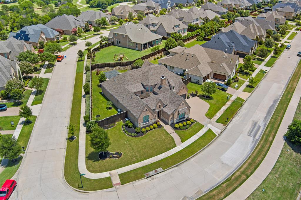 4510 Woodbine Lane