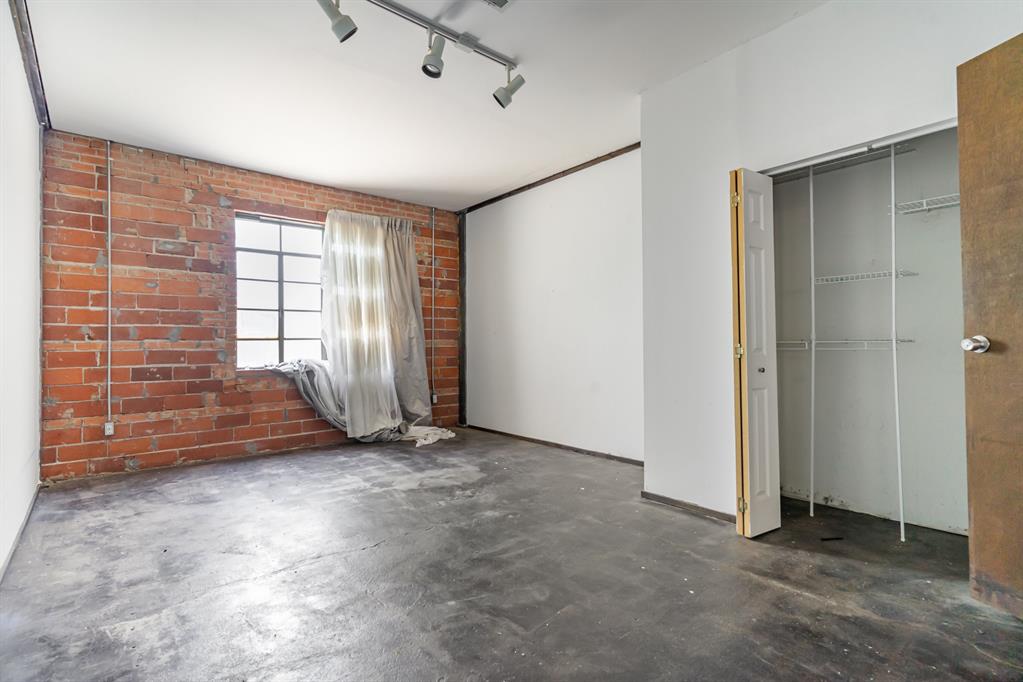 A K Lucas Homestaed - Residential Lease