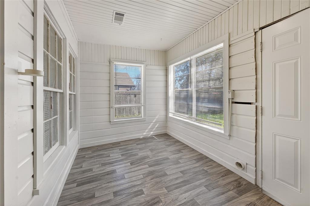 Inglish Add - Residential